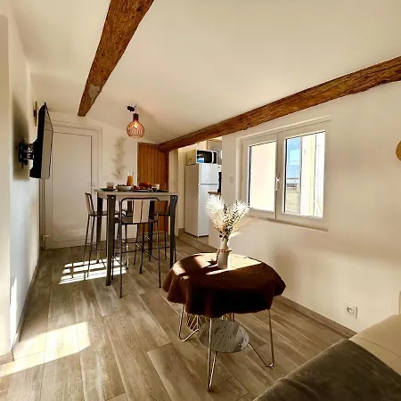 Apartment Le Paradis-clim-terrasse Nimes